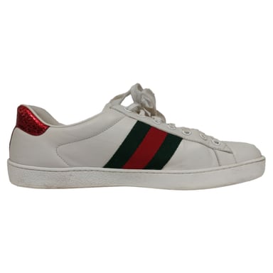 Gucci Ace Bee Low-Top-Sneaker aus weißem Leder