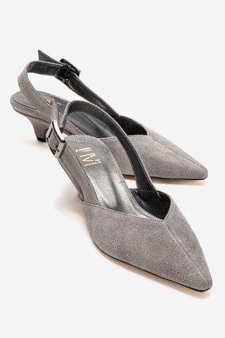 Dioris Leder-Slingback-Kitten-Heel-Pumps