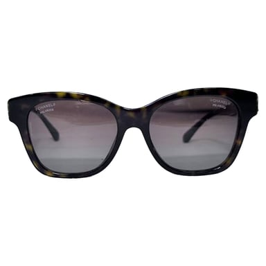 Chanel Schildkrötenschild Rechteckige Sonnenbrille aus braunem Acetat