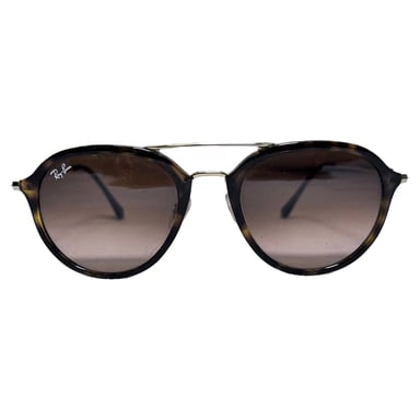 Ray-Ban RB4253 Doppelsteg-Aviator-Sonnenbrille aus braunem Acetat