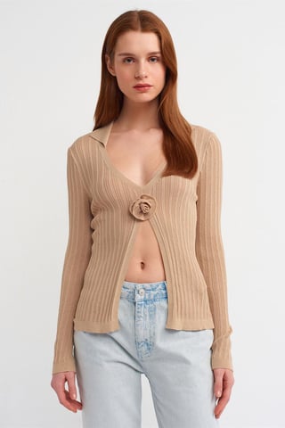 Schlanke Passform Rippstrick-Polo-Bluse
