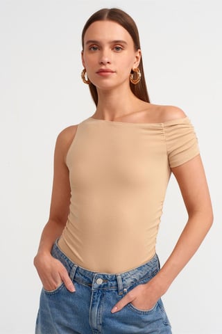 Schulterfreies Slim-Fit Strickbluse