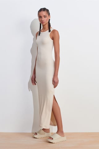 Ärmelloses Bodycon-Midikleid mit Schlitz
