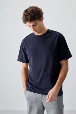 Übergroßes Rundhals-T-Shirt