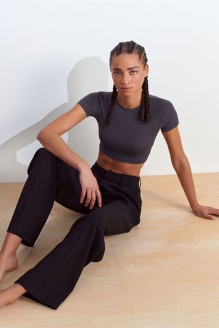 Damen Slim Fit Crop-Top