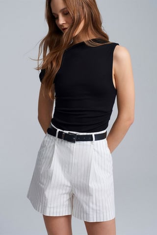 Damen Hochtaillierte gestreifte Shorts mit Gürtel