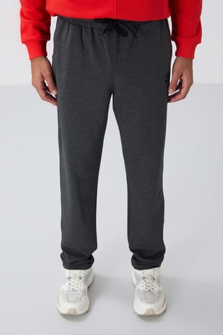 Herren Sweatpants im regulären Schnitt aus Baumwollmischung