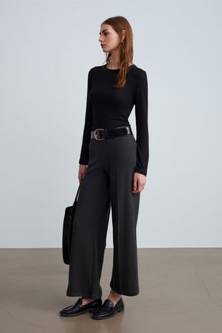 Damenweite Strickhose