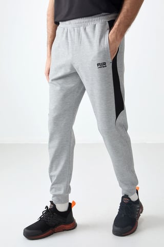Herren Fleece-Sweatpants in normaler Passform
