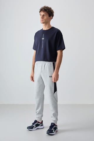 Herren Fleece-Sweatpants im Regular Fit