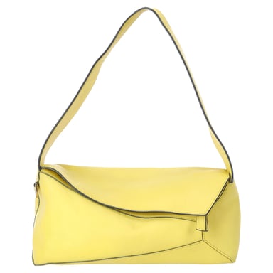 Loewe Puzzle Hobo Bag aus gelbem Kalbsleder