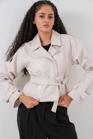 Figurbetonte Doppelreiher-Faux-Lederjacke mit Schleife