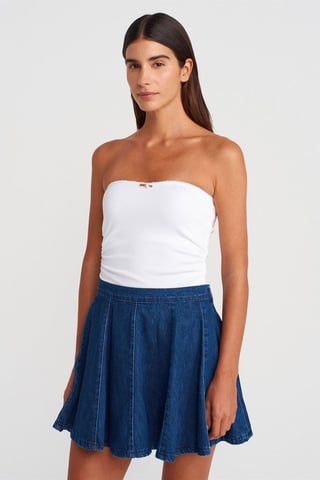 Bandeau-Top ohne Träger mit Schleifendetail