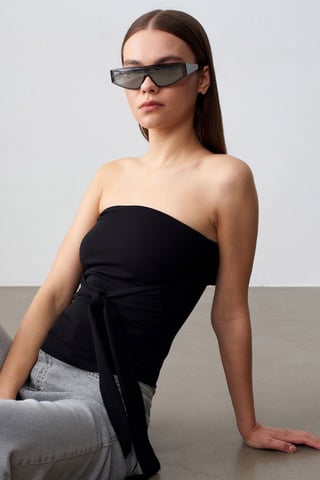 Trägerlose Slim-Fit-Jersey-Bluse mit Bindedetail