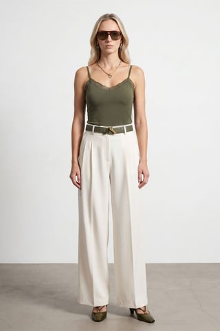 Schlankes Fit Ärmelloses V-Ausschnitt Cami-Bluse
