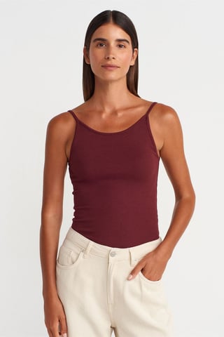 Rippentop ohne Ärmel im Slim-Fit Schnitt