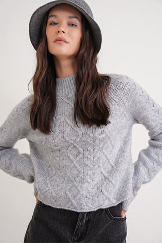 Rippstrick-Pullover mit Argyle-Muster und halbem Stehkragen