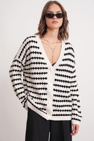 Gestreifter, knöpfbarer Oversize-Rippstrick-Cardigan