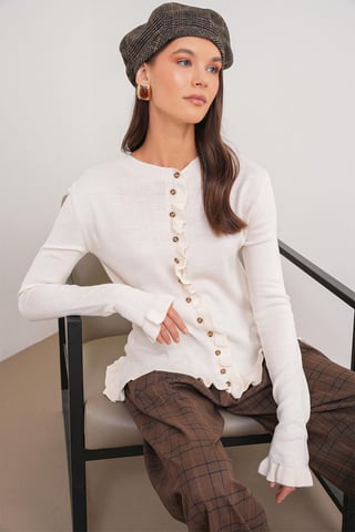 Rüschiger Gerippter Strickcardigan