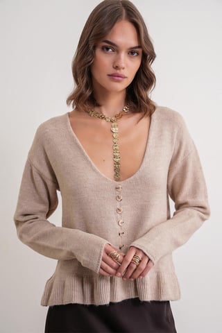 Leichtes V-Ausschnitt-Stricktop mit Knopfdetails