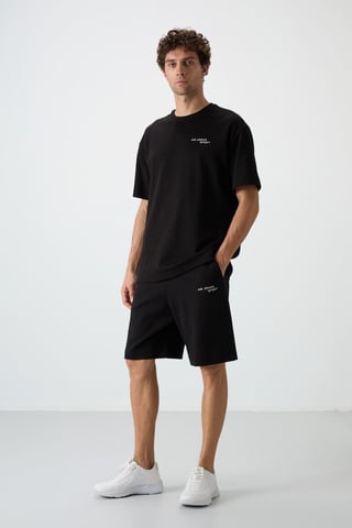 Tommy Life Oversize-Set: T-Shirt mit kurzen Ärmeln und Shorts - Schwarz