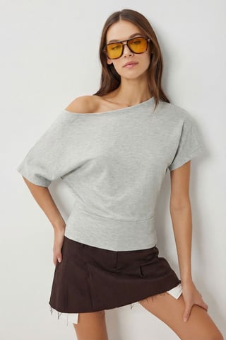 Schulterfreie Strickbluse