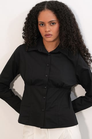 Tailliertes Popeline-Button-Up Kurzhemd