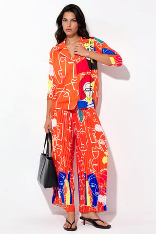 MSN Collection Set: Shirt mit abstraktem Druck und weitbeinige Hose - Mehrfarbig