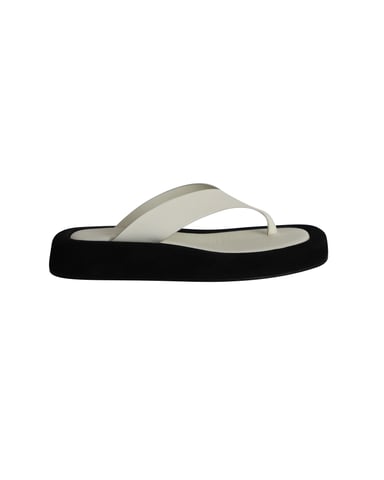 The Row Ginza Flip Flop Sandals in White Leather