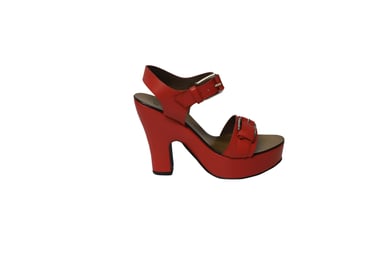 Marni Plateau-Sandalen mit Schnalle in Korallenleder