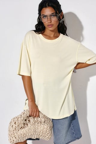 T-Shirt mit Schlitzdetails und Rundhalsausschnitt, kurzarm