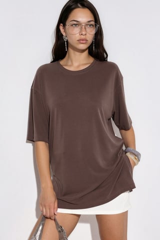 T-Shirt mit Schlitzdetails und Rundhalsausschnitt, kurzarm