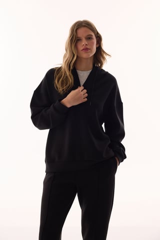 Oversized V-Neck Strick-Hoodie