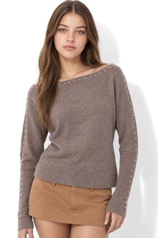 Bootsausschnitt-Bluse mit Stein-Accessoire