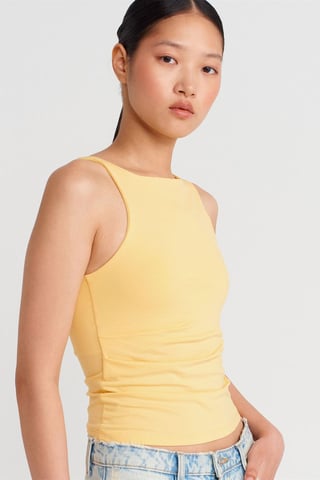 Rippenshirt ohne Ärmel im Slim-Fit mit Rundhalsausschnitt