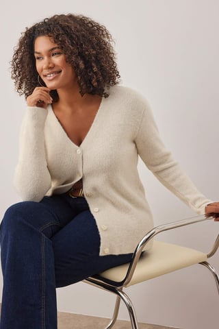 Trendyol Curve Damen Ecru Einfarbig Lang Regular Fit Große Größen Cardigans