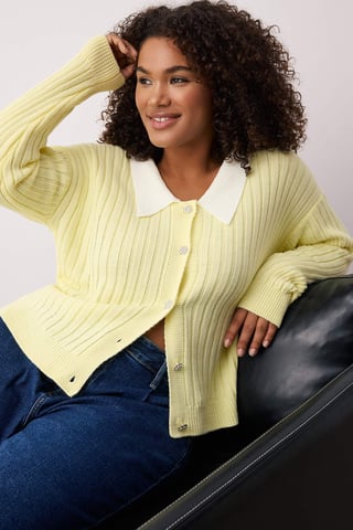 Trendyol Curve Damen Gelb Einfarbig Lang Regular Fit Große Größen Cardigans