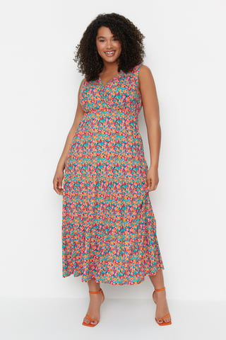Trendyol Curve Damen Mehrfarbig Geblümt Maxi Ärmellos Casual A-Linie Große Größen Kleid