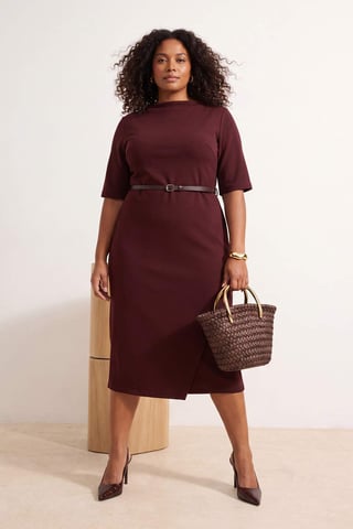 Trendyol Curve Damen Braun Einfarbig Midi Kurz A-Linie Große Größen Kleid