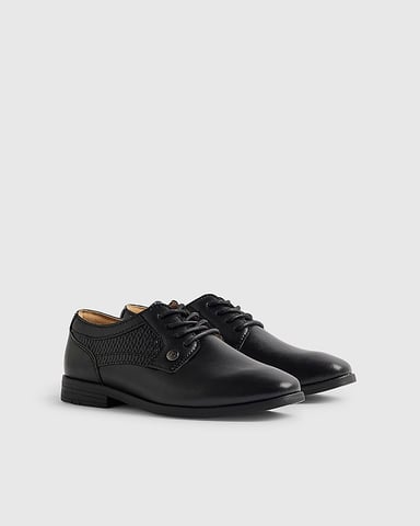 River Island Jungen-Schnürschuhe mit spitzer Zehenkappe aus schwarzem Kunstleder