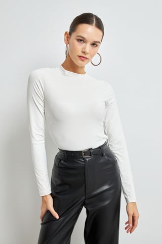 Bipantolon Damenbluse mit Slim Fit und Rundhalsausschnitt