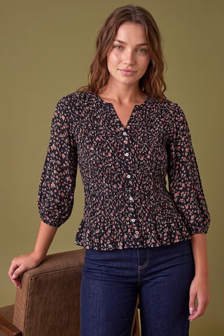 Petite Bluse mit Raffungen und Knopfleiste