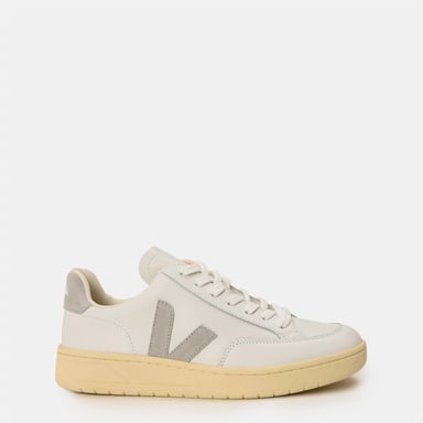 Veja VEJA V Leather Court Sneaker für Damen in Weiß/Grau