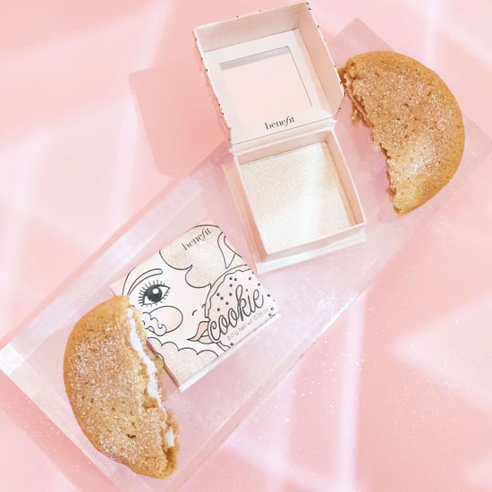 Benefit Face Cookie Golden Pearl Puder Highlighter 8g - Strahlender Glanz - Image 5