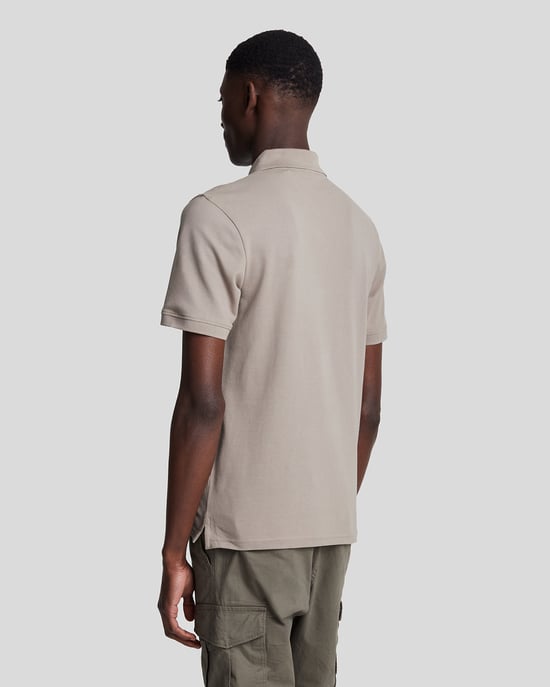 Schlichtes Poloshirt für Herren in Grün - Image 3