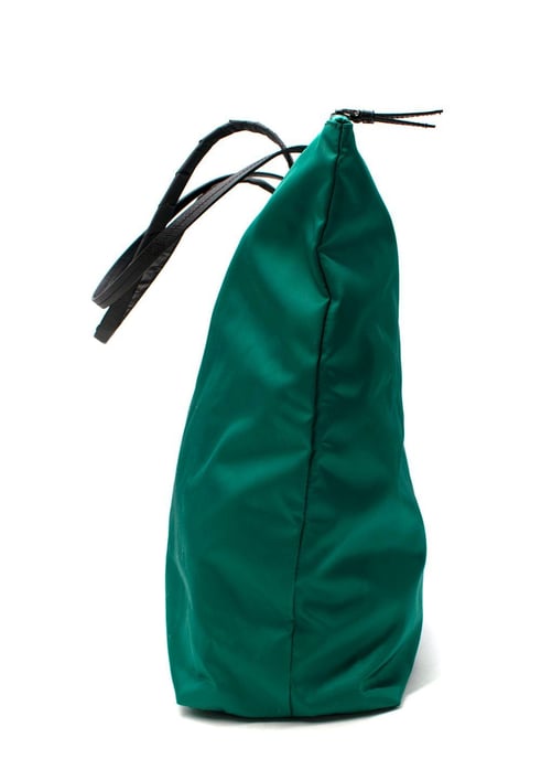 Grüne Tessuto Nylon Tragetasche - Image 3