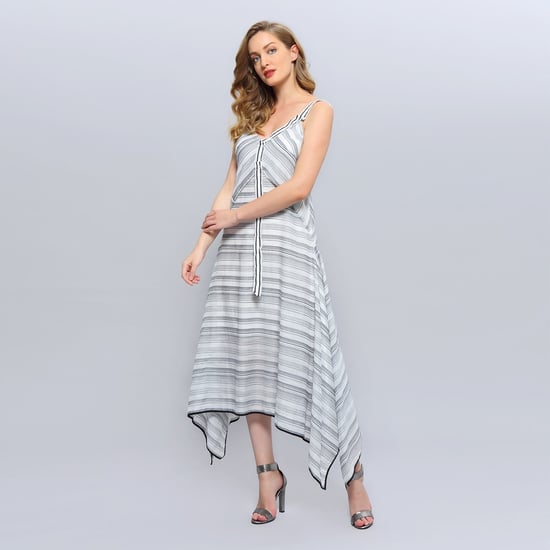 Diagonal gestreiftes Midikleid mit Riemen - Image 5