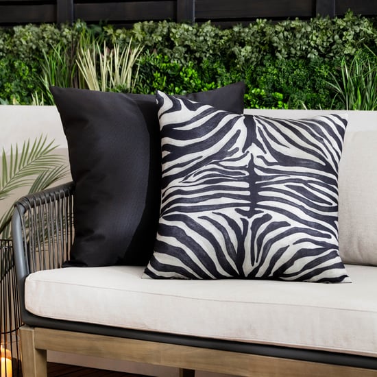 Paoletti Leopardis Zebra Gewebtes Outdoor Kissen mit Füllung - Image 4