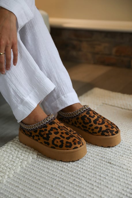 Wheres That From Womens 'Freeze' Flatform Embroidered Low Ankle Slipper Boots
