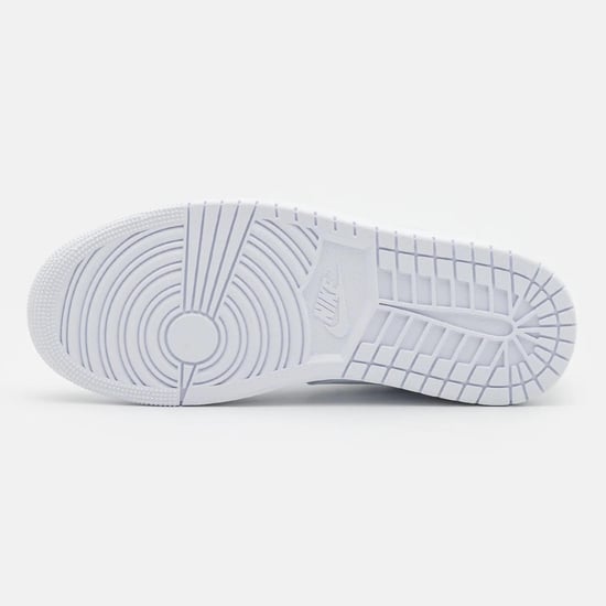 Nike Air Jordan 1 Low Herrentrainer in Weiß/Weiß/Weiß - Image 2